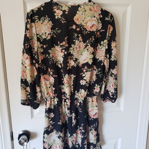 Black Floral Romper - Picture 2 of 4